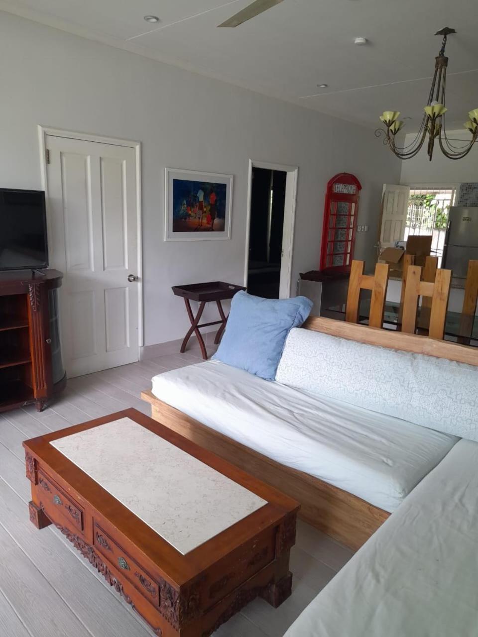 Bayview Villa -Sea Side Villa Anse Boileau 외부 사진